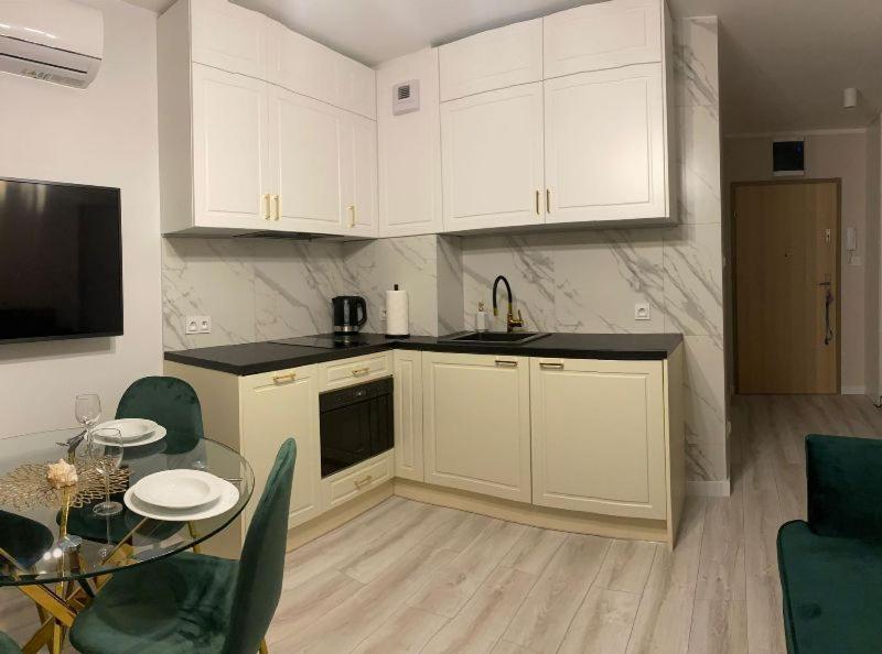 Green Apartment Sloneczne Tarasy Dziwnówek Kültér fotó